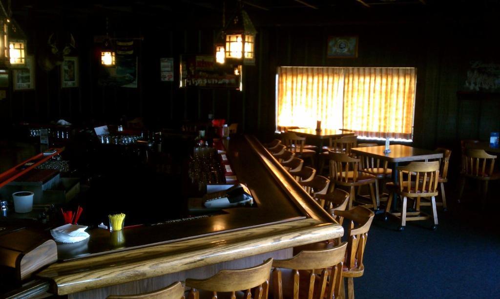Old Towne Motel 웨스트비 외부 사진